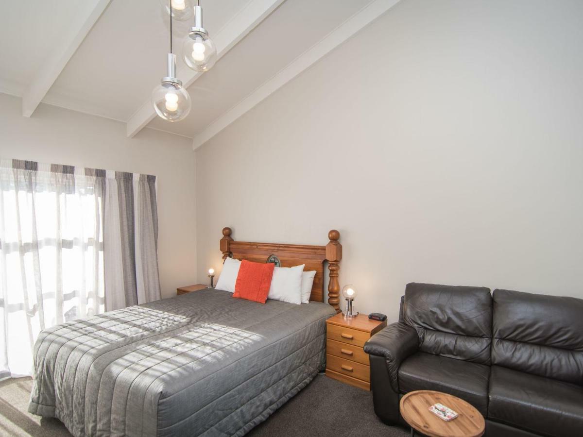Cedar Lodge Motel ทิมารู ภายนอก รูปภาพ
